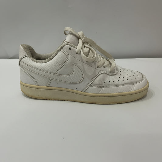 NIKE COURT BOROUGH LOW REFRACT (WHITE)