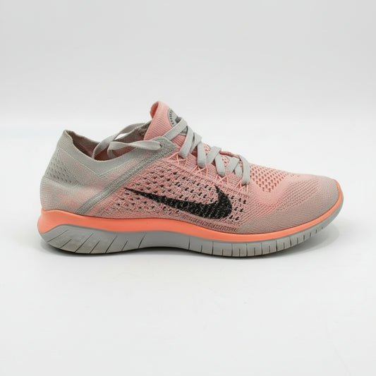 NIKE SNEAKER
