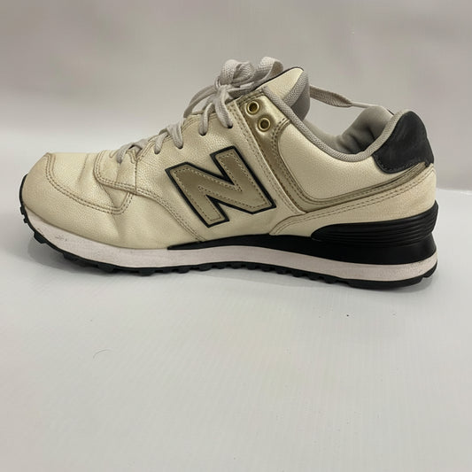 NEW BALANCE SNEAKER