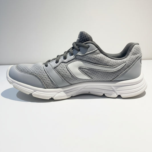 KALENJI GREY-WHITE RUNNING SHOES