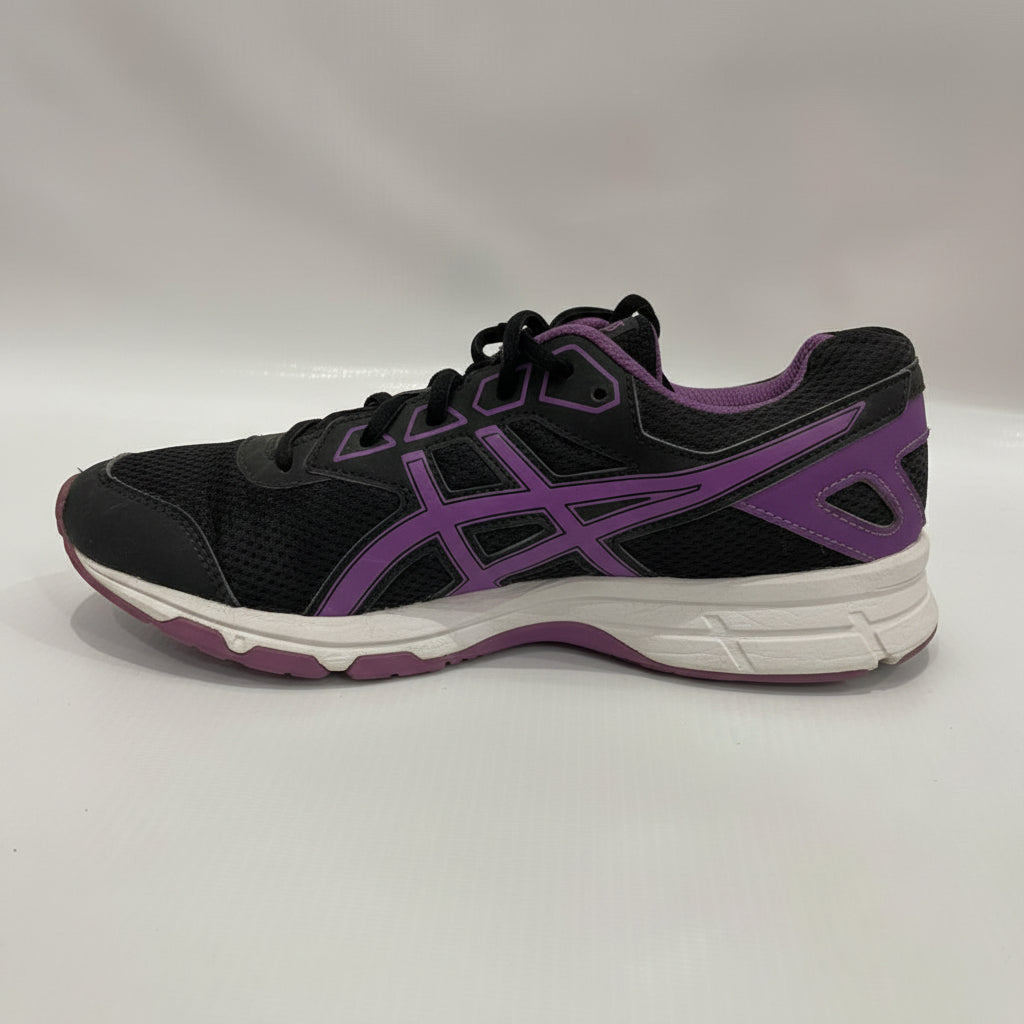 NIKE RUNNING SHOES (Copy)