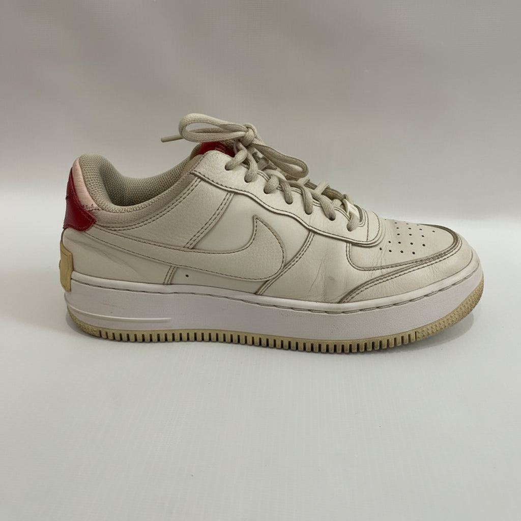 NIKE OUTMAIL SNEAKER