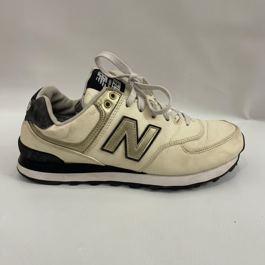 NEW BALANCE SNEAKER