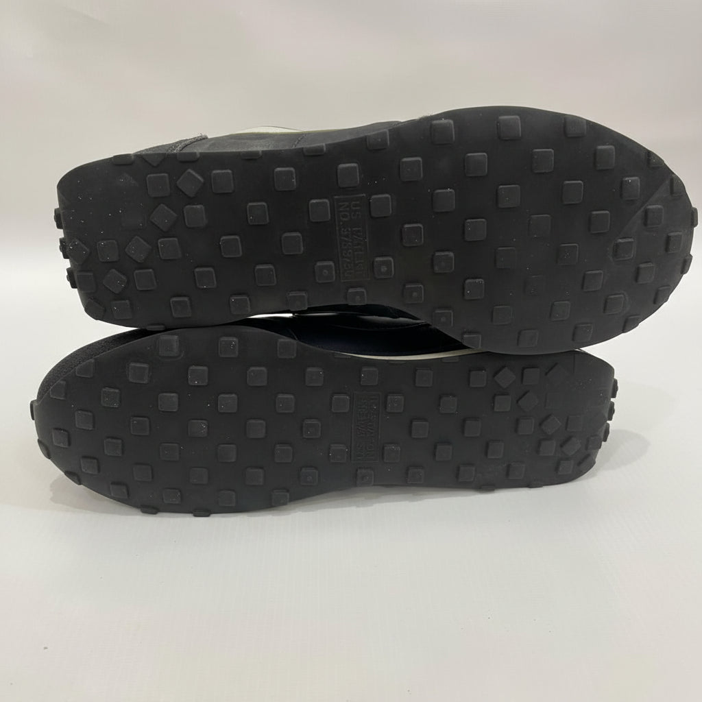 NIKE BLACK SNEAKER