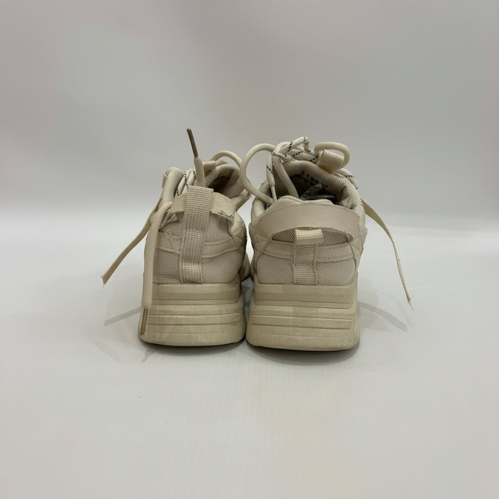 FASHION SNEAKER